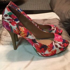 Christian Soriano floral heels